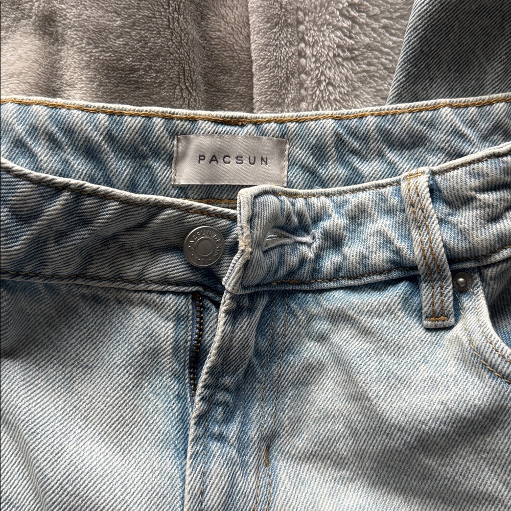 NWT PacSun Low rise Girlfriend Jeans - Picture 2 of 7